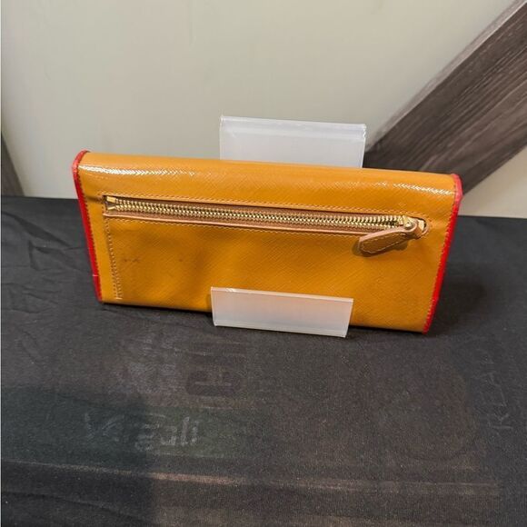 Prada Wallet - Picture 2 of 11